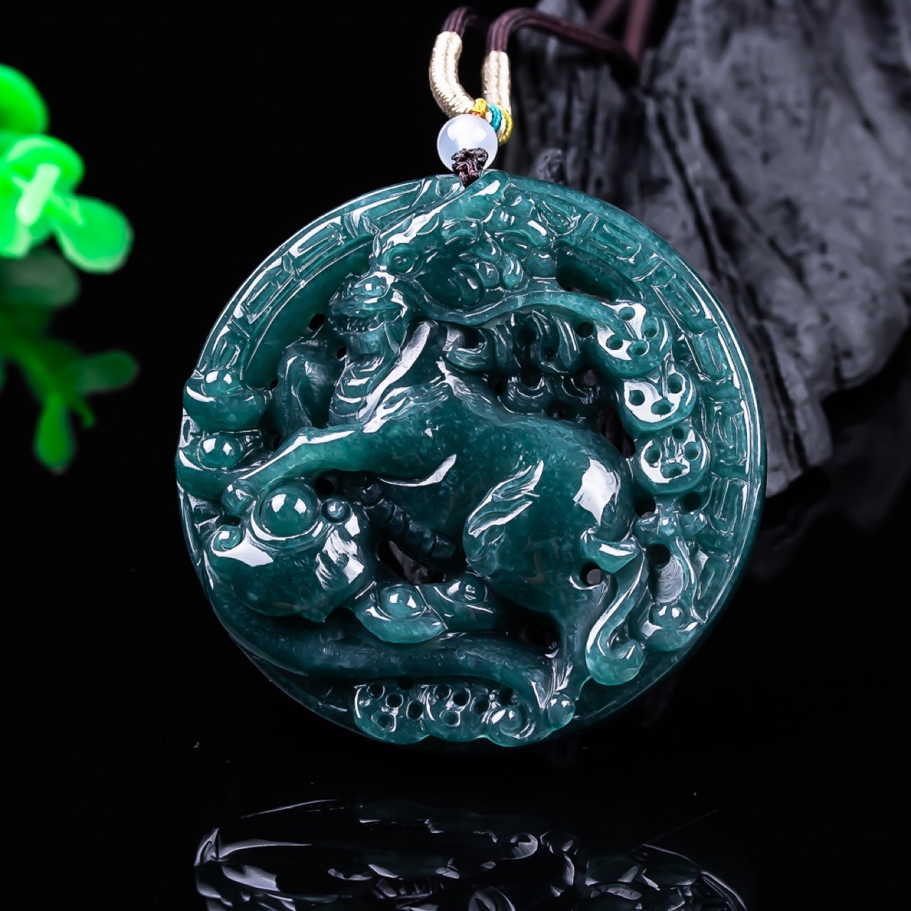 Vintage Fashion - Pendentif Dragon en Jadeite Birmane, Pierre