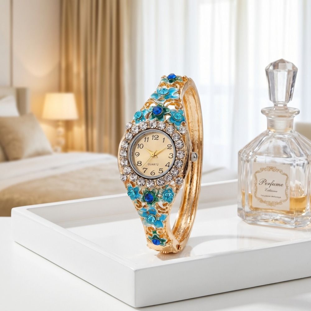 Vintage Fashion Week - Montre vintage riche en fleurs, bracelet