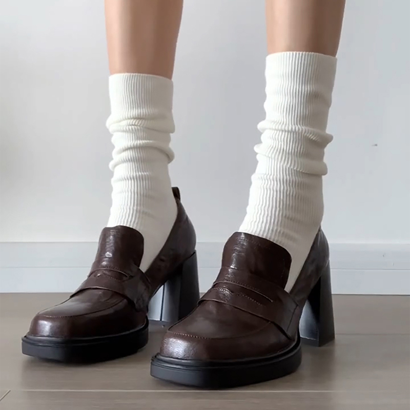 Vintage Fashion Female - Mocassins à enfiler peu profonds pour