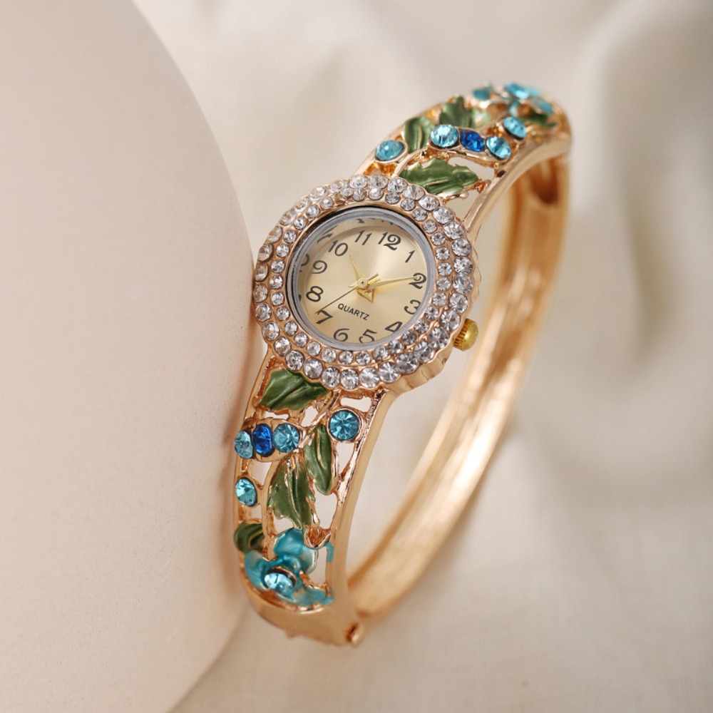 Montre vintage riche en fleurs - Vintage Fashion Week avis et prix