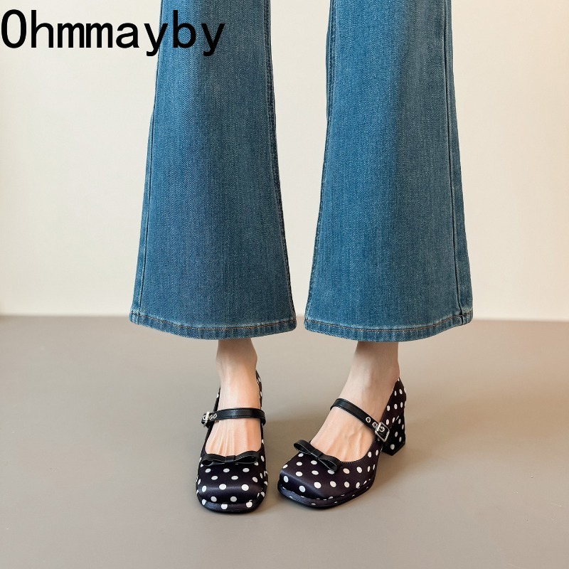 Chaussures Mary Jane vintage à - Vintage Fashion Female avis et prix