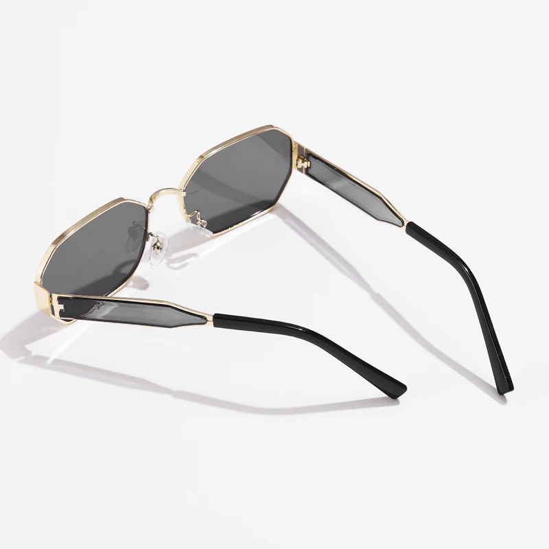 Nouvelles Lunettes de Soleil V - Vintage Fashion Female avis et prix