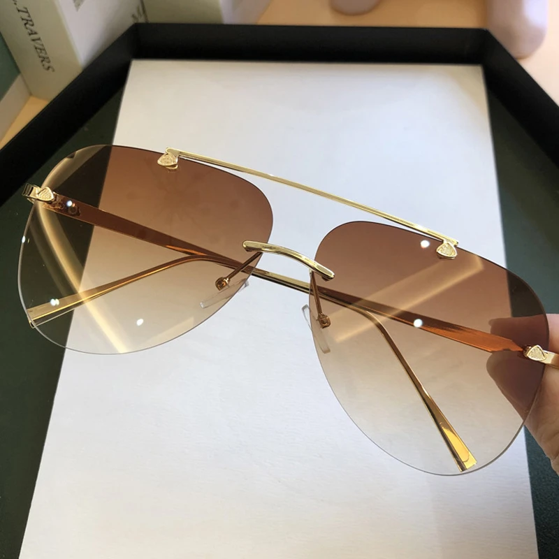 Lunettes de soleil vintage san - Vintage Fashion Female avis et prix