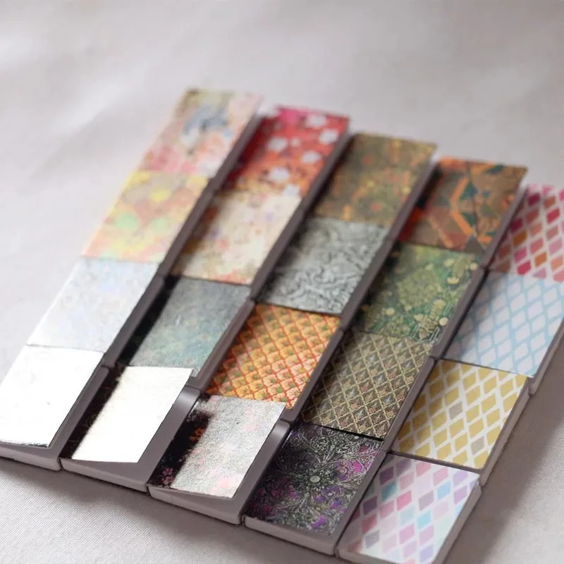 4 mini-carnets colorés vintage - Vintage Fashion Coloring Book avis et prix