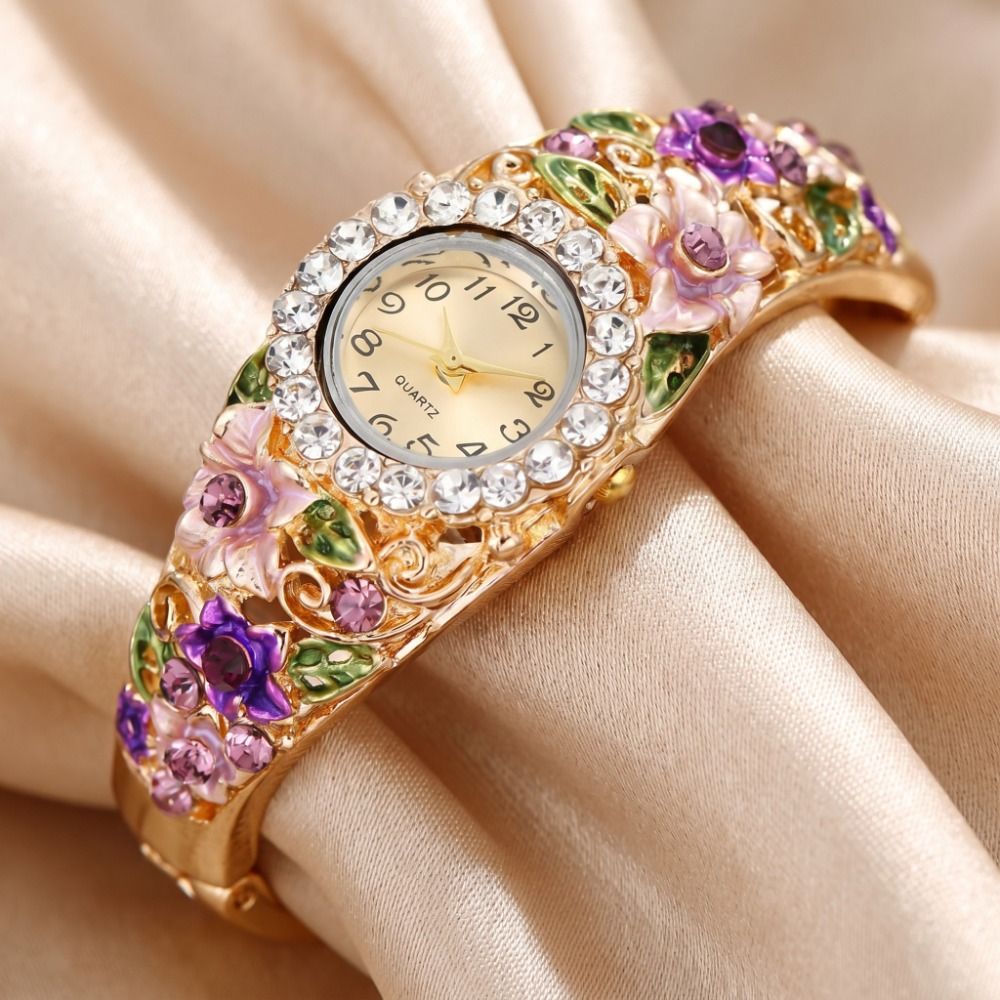 Montre vintage riche en fleurs - Vintage Fashion Week avis et prix