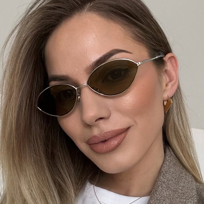 Lunettes de soleil œil de chat - Vintage Fashion Trends avis et prix