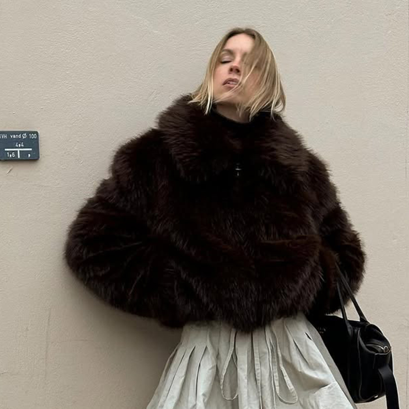 Manteau en fausse fourrure bor - Vintage Fashion Bloggers avis et prix